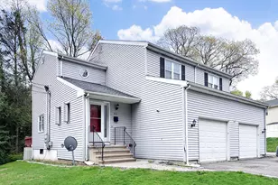 203 Capewell Ave, Waterbury, CT 06708 - Photo 2