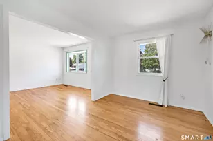 105 Sunset Dr, Derby, CT 06418 - Photo 6