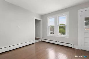 10 Hickory St, Meriden, CT 06451 - Photo 12