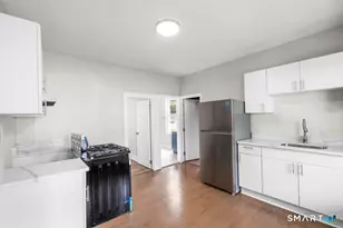 10 Hickory St, Meriden, CT 06451 - Photo 4