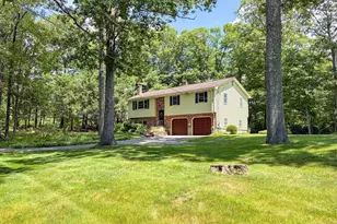 1258 Saybrook Rd, Middletown, CT 06457 - Photo 1