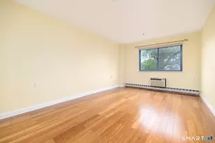 51 Schuyler Ave, Stamford, CT 06902 - Photo 8