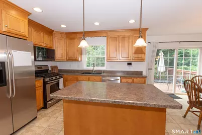 33 Brentwood Drive, Wolcott, CT 06716 - Photo 10