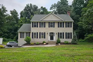 33 Brentwood Dr, Wolcott, CT 06716 - Photo 2