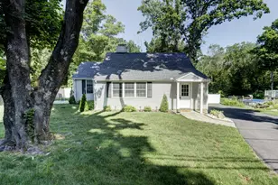 52 Whitney Rd, Columbia, CT 06237 - Photo 2