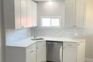 10 Treadwell St, West Haven, CT 06516 - Photo 2