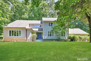 29 Foxwood Rd, Trumbull, CT 06611 - Photo 1