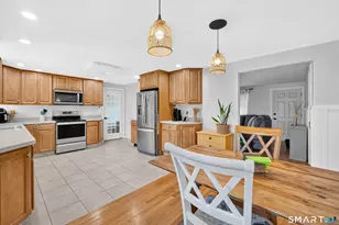 24 Bridge Ln, Enfield, CT 06082 - Photo 8