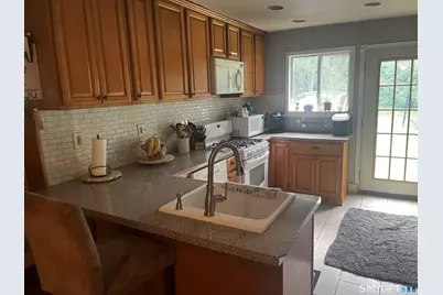 11 Birch Drive, New Fairfield, CT 06812 - Photo 2