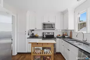21 Richard St, West Hartford, CT 06119 - Photo 18