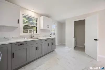 12 Lewis Road, New Britain, CT 06053 - Photo 10