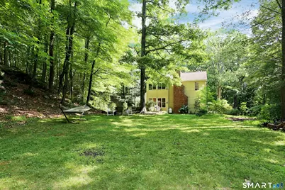 123A Peaceable Street, Redding, CT 06896 - Photo 2