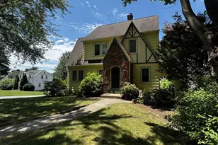 605 Wolcott Hill Rd, Wethersfield, CT 06109 - Photo 1