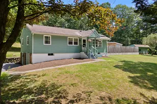 11 Munyan Rd, Putnam, CT 06260 - Photo 2