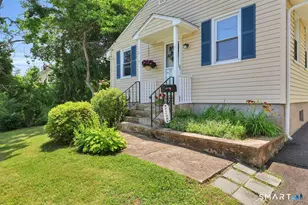 4 Crown St, Middletown, CT 06457 - Photo 2