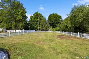 193 Ridge Rd, Middletown, CT 06457 - Photo 4
