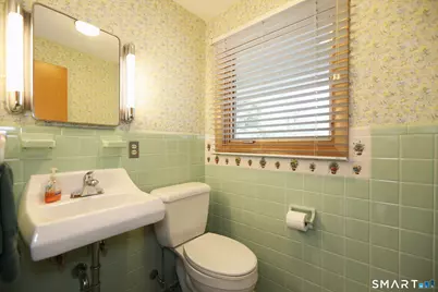 9 Westbrook Road, Bloomfield, CT 06002 - Photo 12