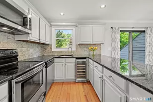 61 Fawn Ridge Ln, Wilton, CT 06897 - Photo 4