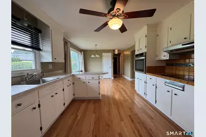 85 Maureen Street, Stratford, CT 06615 - Photo 6