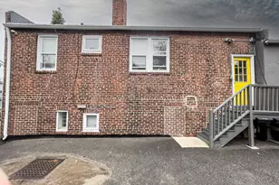 18 Riverside Ave, Westport, CT 06880 - Photo 8
