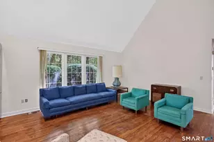 26 Paisley Ln, Fairfield, CT 06825 - Photo 4