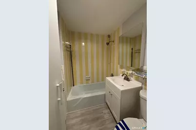 40 Owen Street #D10, Hartford, CT 06105 - Photo 12