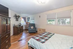 45 Peach Dr, Seymour, CT 06483 - Photo 10