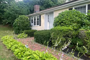 81 Briarwood Dr, Guilford, CT 06437 - Photo 4