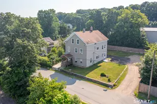 27 Railroad St, Putnam, CT 06260 - Photo 2
