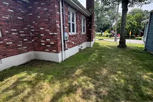 3674 Park Ave, Bridgeport, CT 06604 - Photo 20