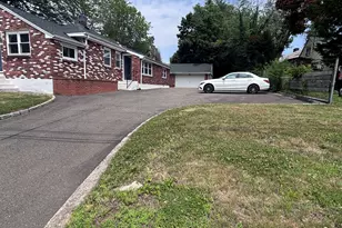 3674 Park Ave, Bridgeport, CT 06604 - Photo 4