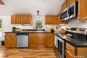31 Cole St, Torrington, CT 06790 - Photo 18