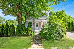 31 Cole St, Torrington, CT 06790 - Photo 2