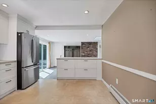 8 Charter Oak Dr, East Lyme, CT 06333 - Photo 18