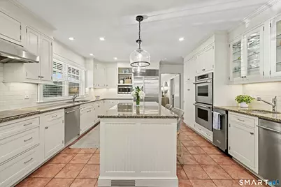 29 Hillcrest Avenue, Darien, CT 06820 - Photo 10