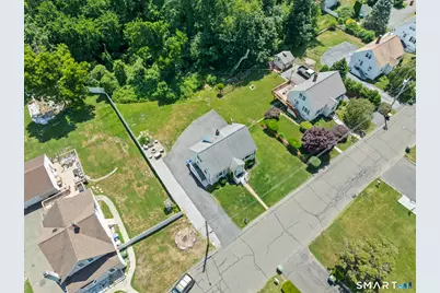 30 Lansing Avenue, Trumbull, CT 06611 - Photo 24