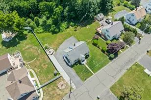 30 Lansing Ave, Trumbull, CT 06611 - Photo 24