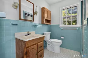 335 Arnold Ln, Orange, CT 06477 - Photo 12