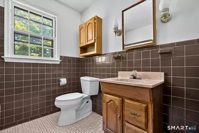 335 Arnold Lane, Orange, CT 06477 - Photo 20