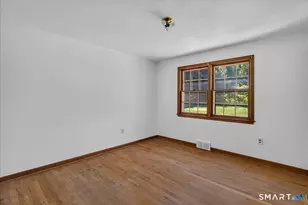 335 Arnold Ln, Orange, CT 06477 - Photo 14