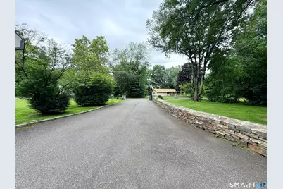 30 Valley Brook Terrace, Stratford, CT 06614 - Photo 20