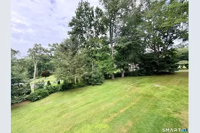30 Valley Brook Terrace, Stratford, CT 06614 - Photo 22