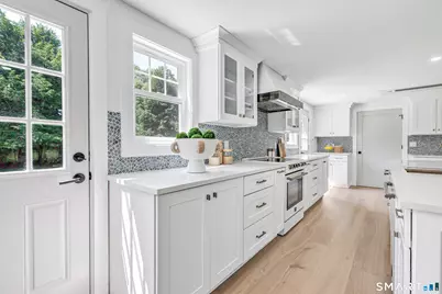 4 Heather Hill, Westport, CT 06880 - Photo 10