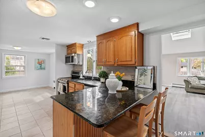 25 Sherwood Road, West Hartford, CT 06117 - Photo 8