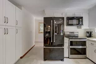 12 School House Hill, Burlington, CT 06013 - Photo 8