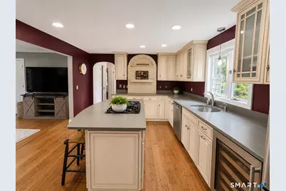 39 Sorghum Road, Shelton, CT 06484 - Photo 4