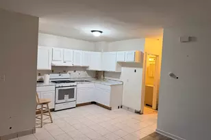 356 Wethersfield Ave, Hartford, CT 06114 - Photo 2
