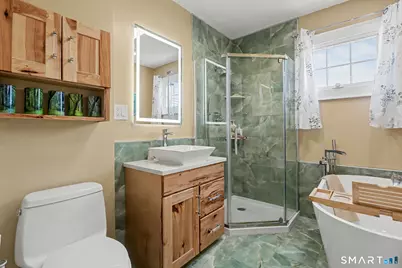 430 Platt Avenue, West Haven, CT 06516 - Photo 20