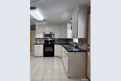 34 Judd Street #1, Bristol, CT 06010 - Photo 4