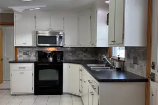 34 Judd St, Bristol, CT 06010 - Photo 4